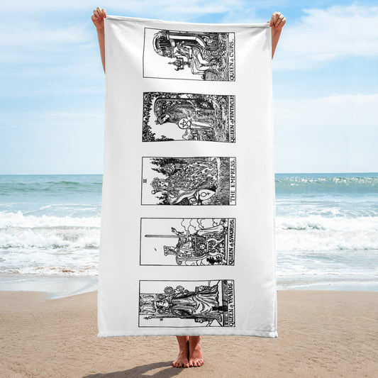 Queen Suit Cards Beach Towel